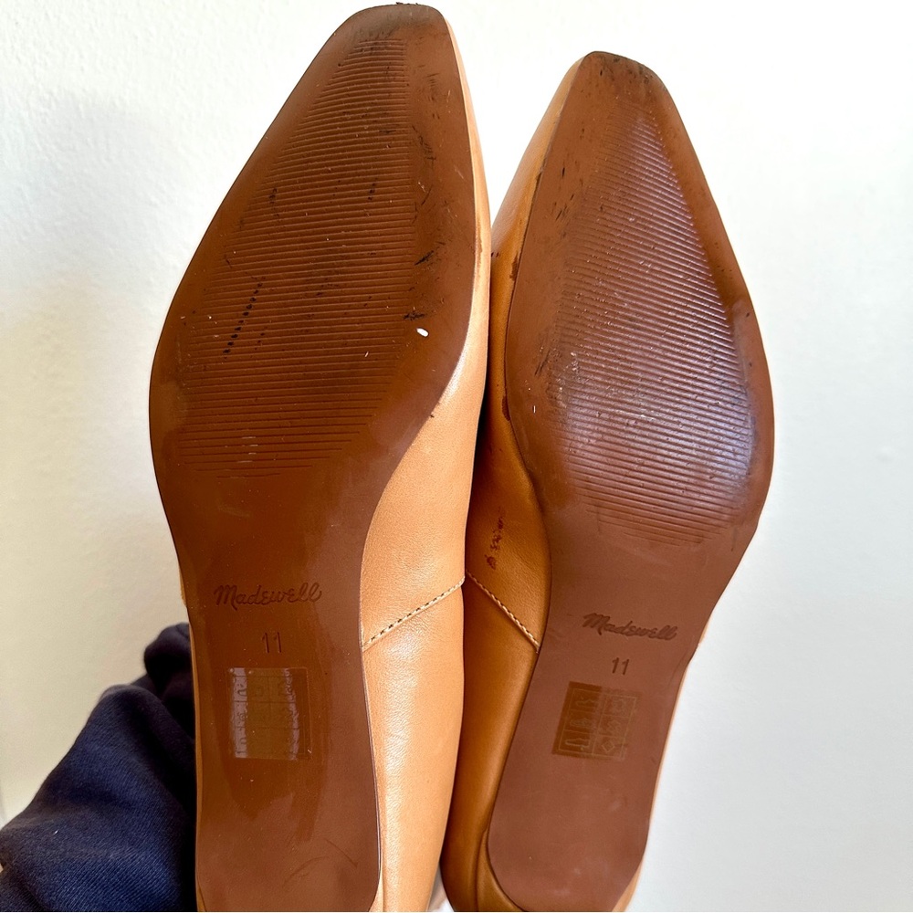Madewell Kitten Heel Leather Bootie - Picture 4 of 4